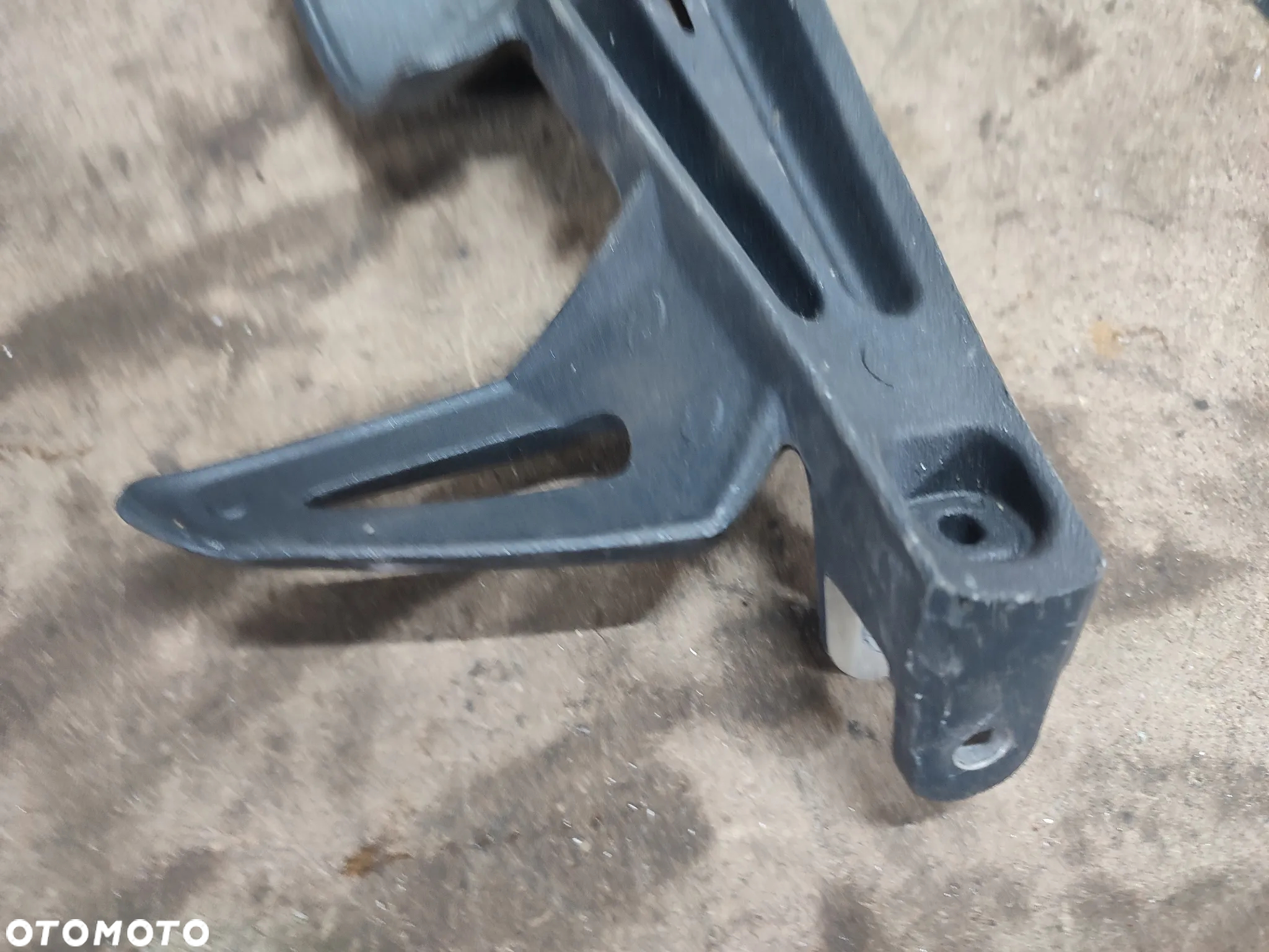 Set pasażera, lewy tył Triumph Street Triple 675 - 7