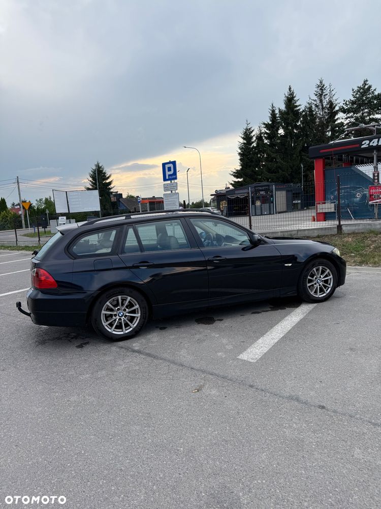 BMW Seria 3 320d DPF - 8
