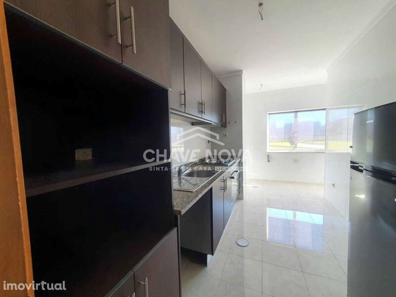 Apartamento T3 c/ Lugar de Garagem em Canelas (Edifício Prestige) - Grande imagem: 4/16