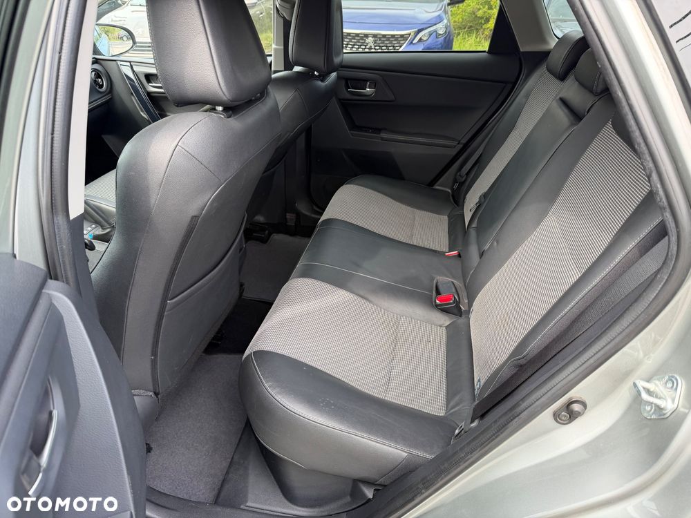 Toyota Auris - 26