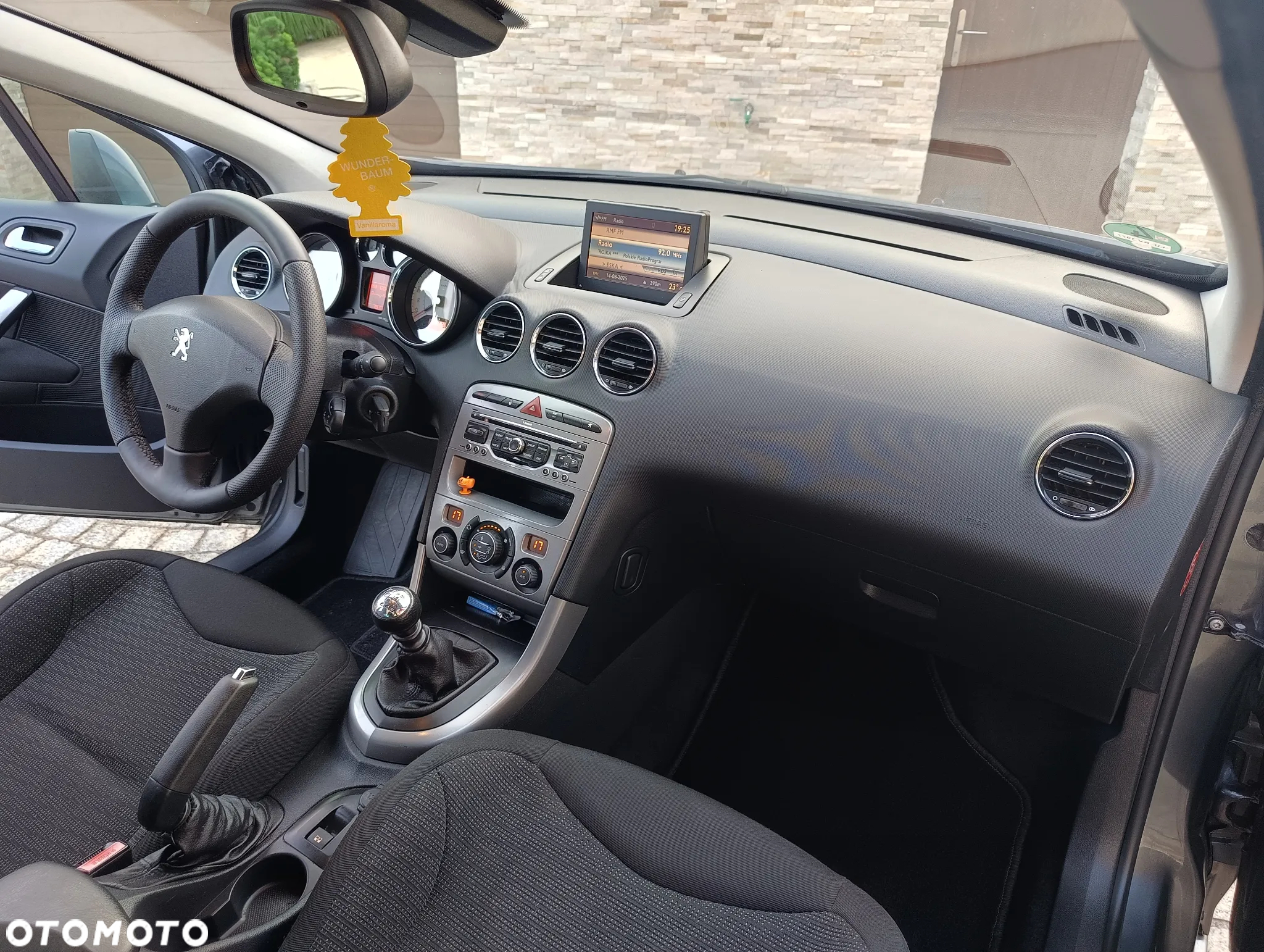 Peugeot 308 HDi FAP 140 Platinum - 24