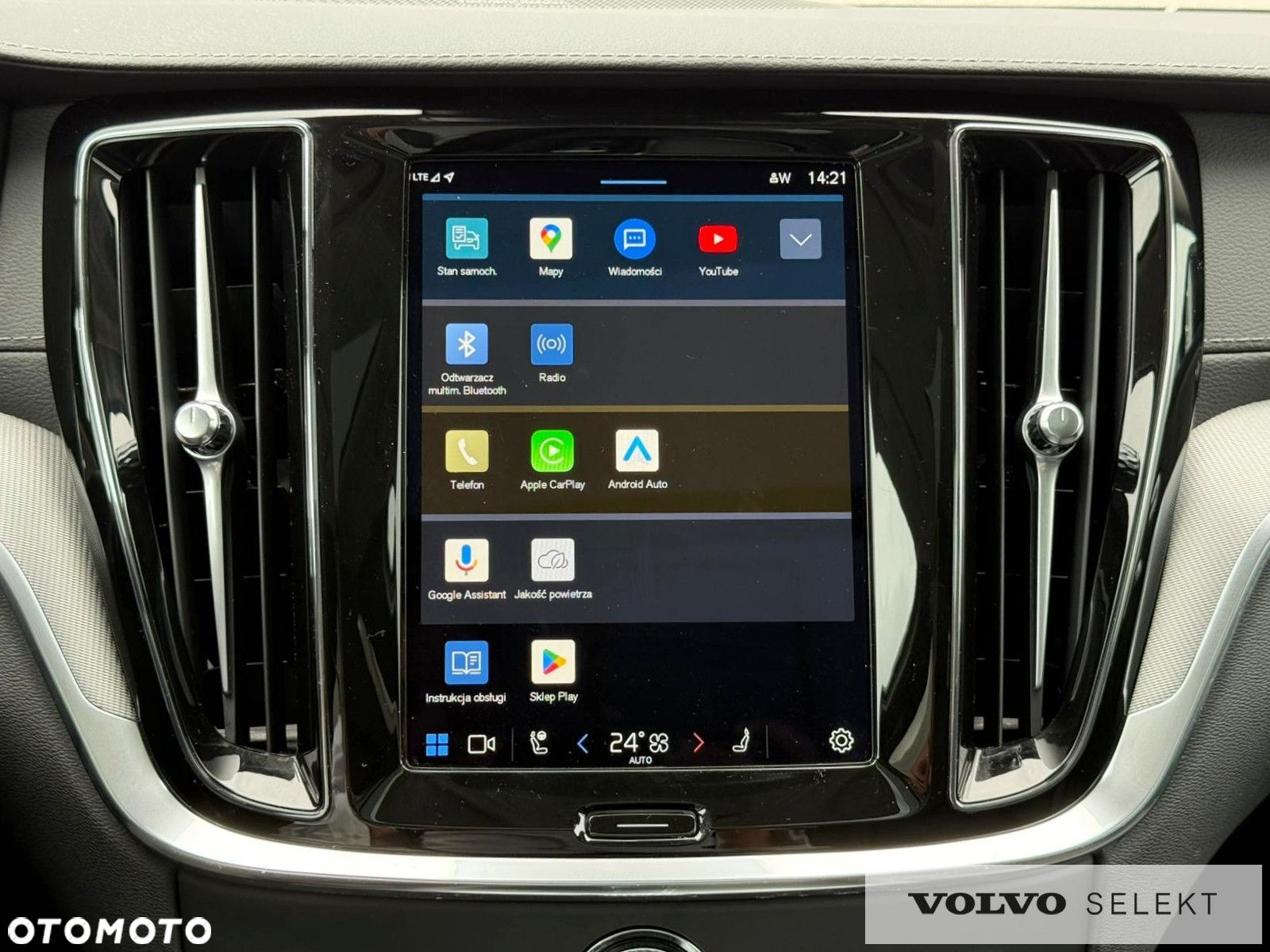 Volvo V60 Cross Country - 21