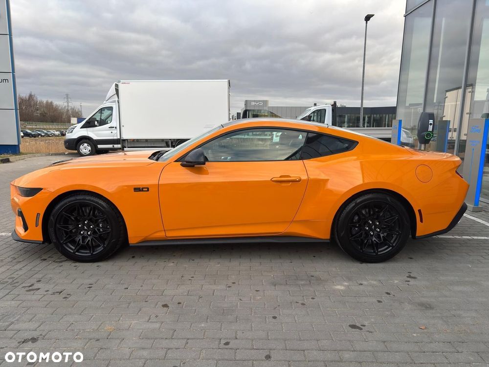 Ford Mustang - 11