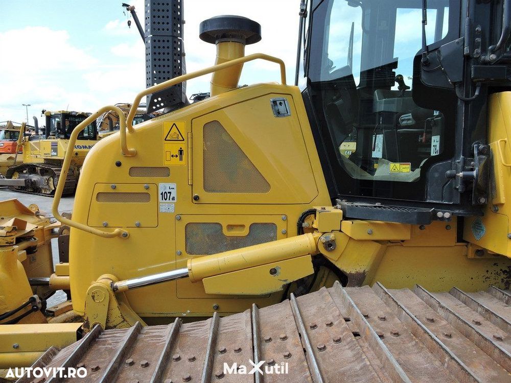 Komatsu D61PXi-24 - 13