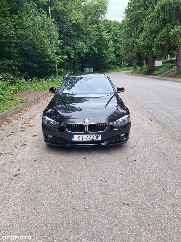 BMW Seria 3 318d DPF Edition Sport - 1