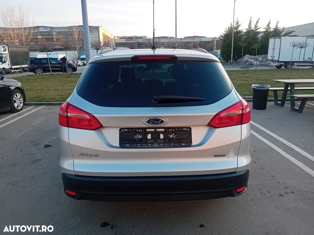 Ford Focus 1.0 EcoBoost Start Stop Titanium - 28