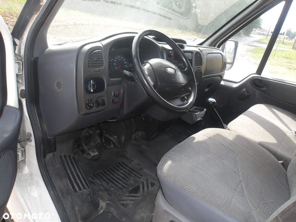 Ford Transit - 21