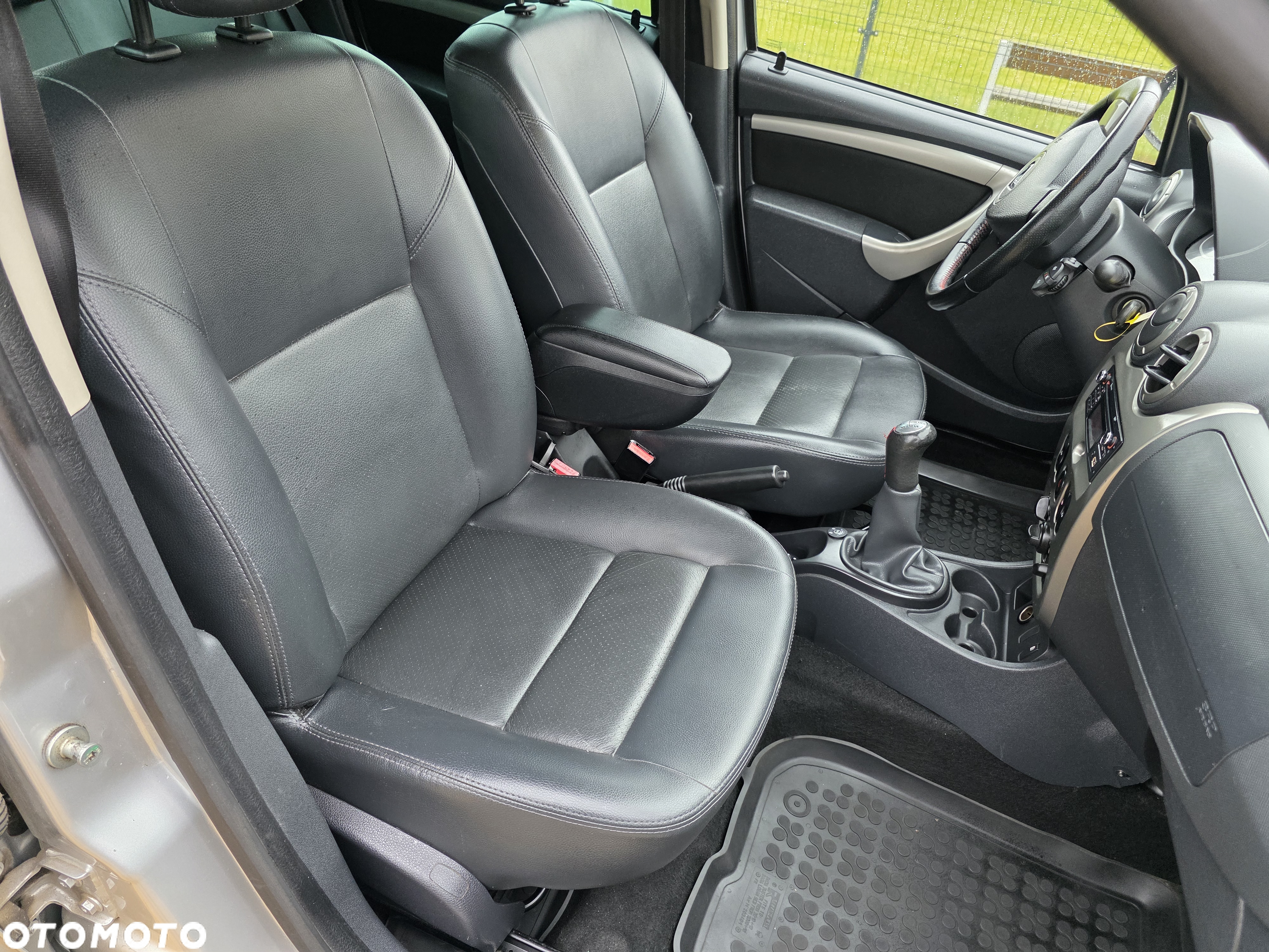 Dacia Duster 1.6 SCe Ambiance S&S - 15