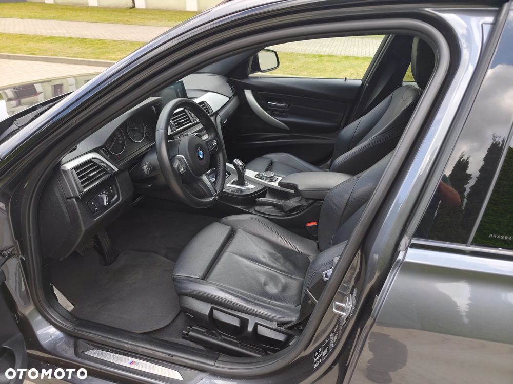 BMW Seria 3 320d xDrive Sport - 13