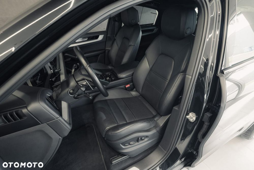 Porsche Cayenne S - 12