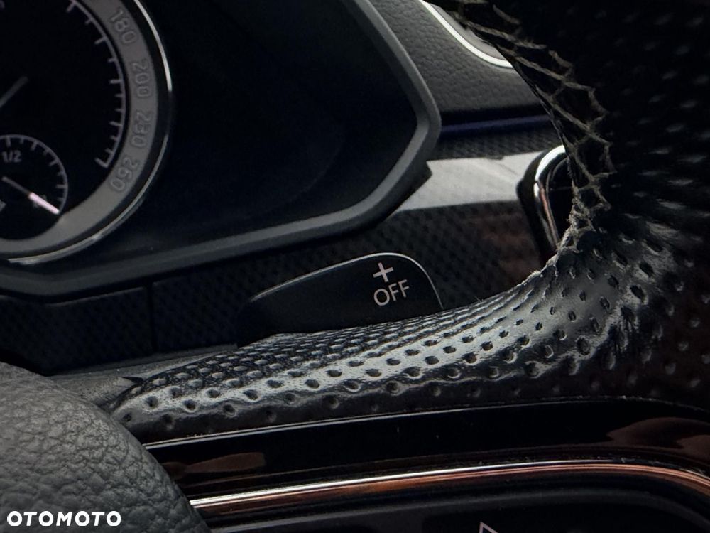 Skoda Superb 2.0 TSI Sportline DSG - 23