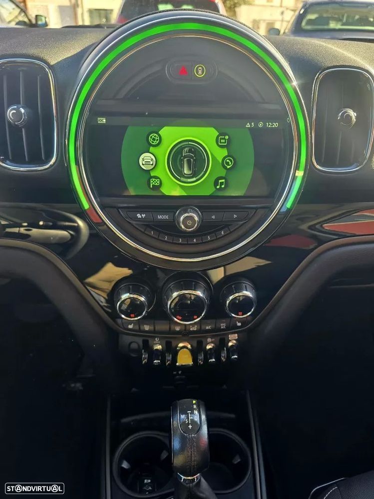 MINI Countryman Cooper SE ALL4 Auto - 25