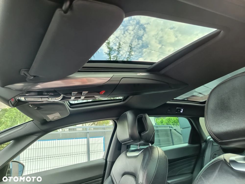 Citroën DS5 HDi 165 SoChic - 29