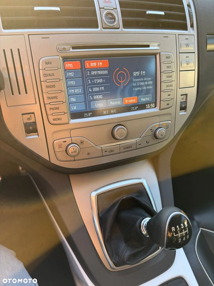 Ford Kuga 2.0 TDCi Titanium FWD - 12