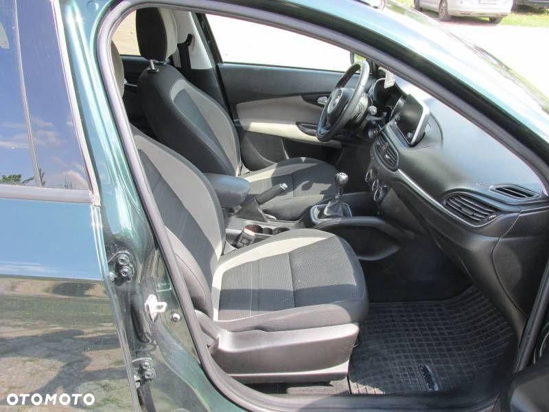 Fiat Tipo 1.4 T-Jet Business Line - 24