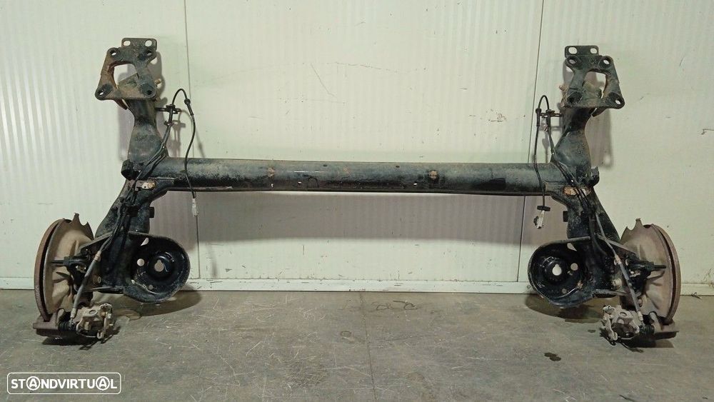 CHARRIOT TRASEIRO PEUGEOT PARTNER KOMBI PREMIUM - 1