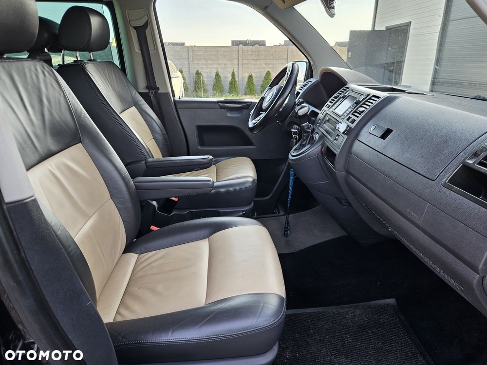Volkswagen Caravelle - 22