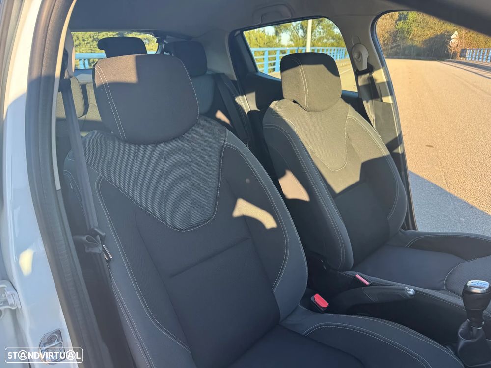 Renault Clio dCi 75 Stop & Start Life - 26