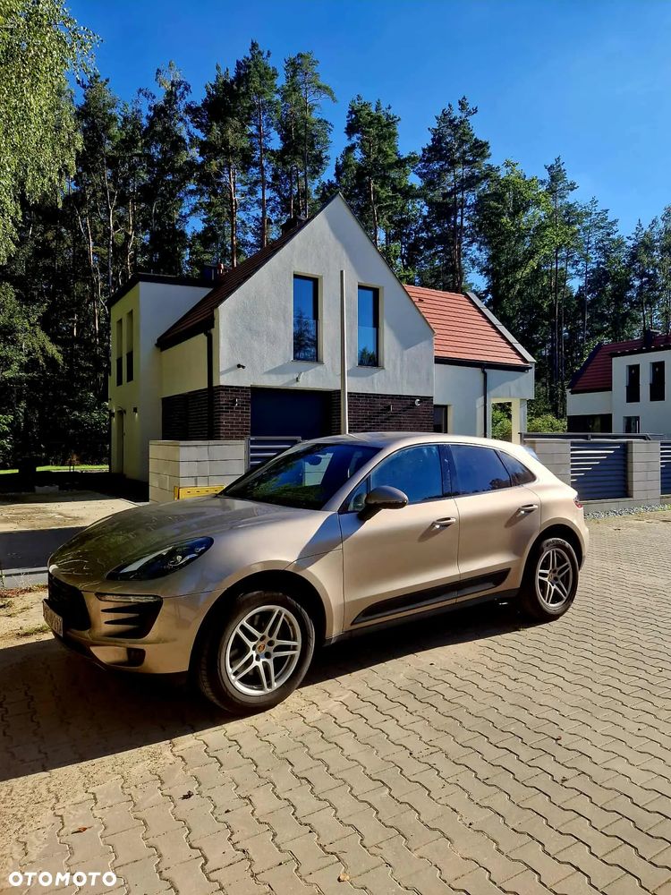 Porsche Macan Standard - 1