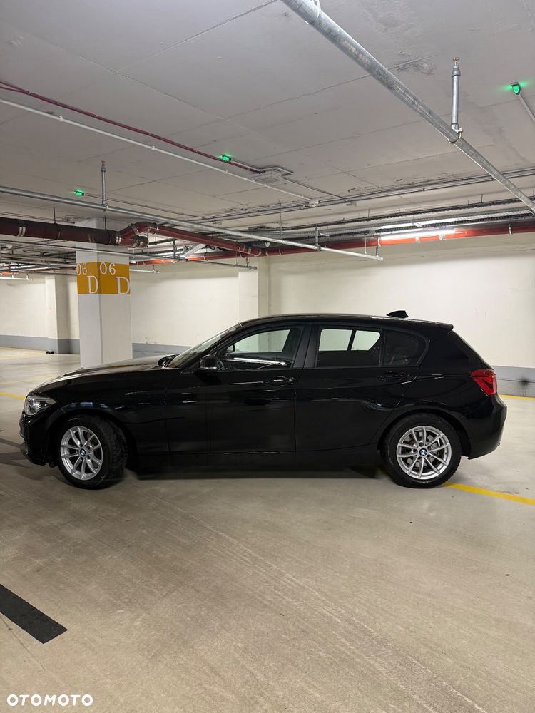 BMW Seria 1 120i Advantage - 2