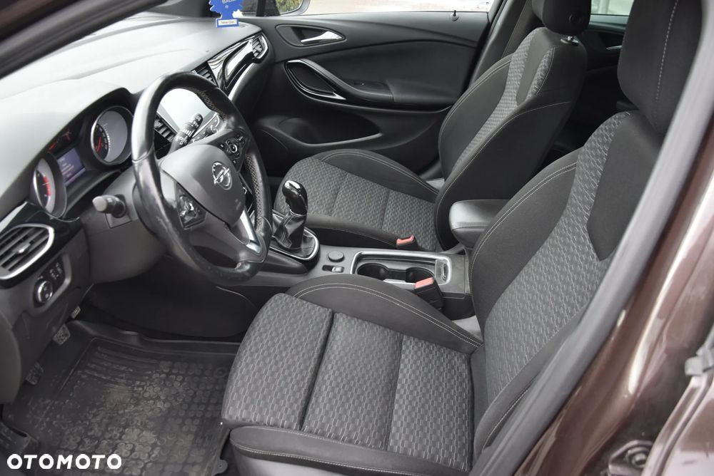 Opel Astra 1.4 T Elite - 25