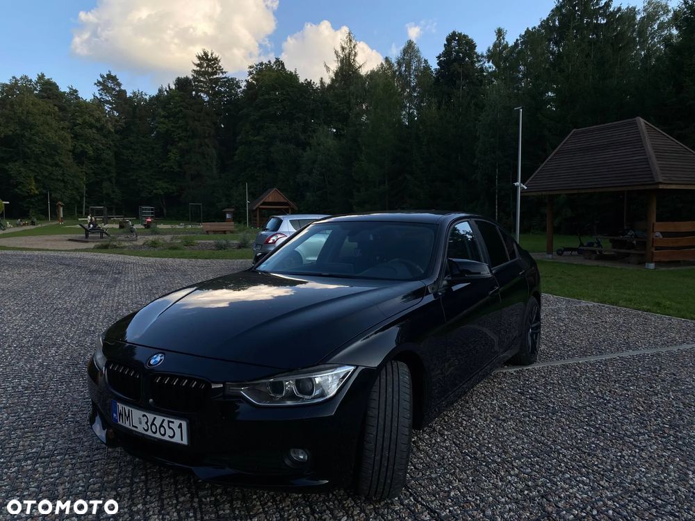 BMW Seria 3 318d - 13