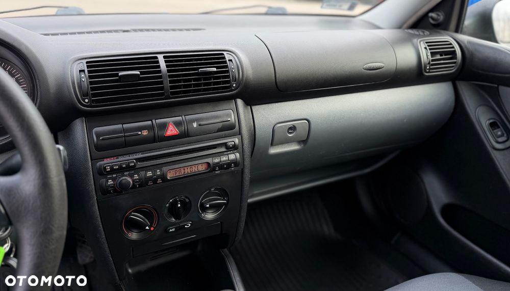 Seat Leon 1.6 Stella - 22