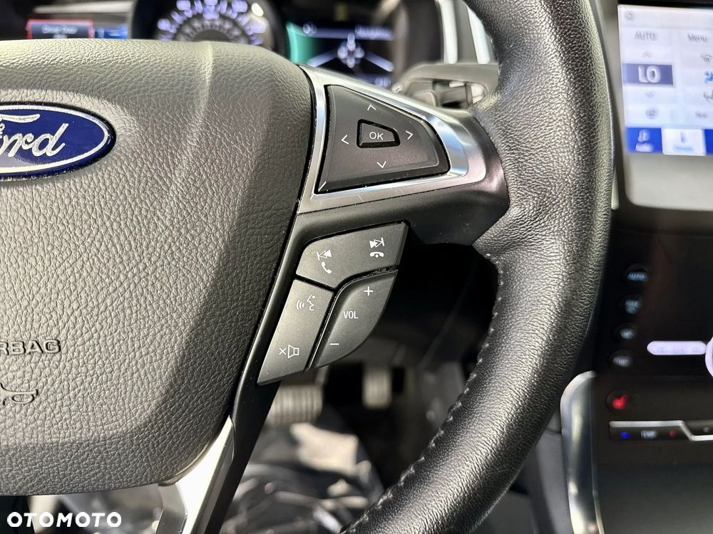 Ford Edge - 21
