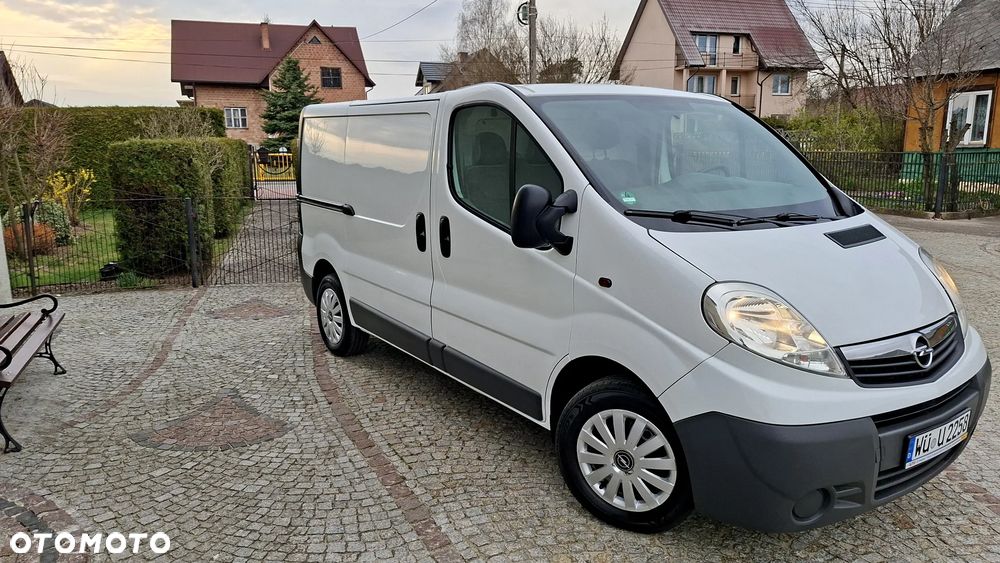 Opel VIVARO - 10