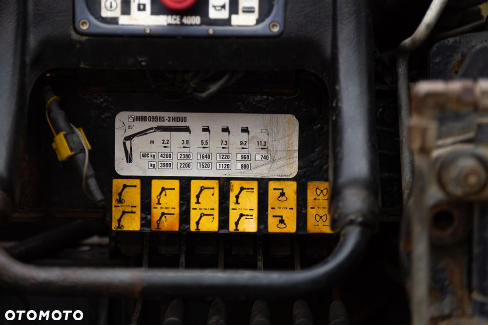 Mercedes-Benz AXOR - 11