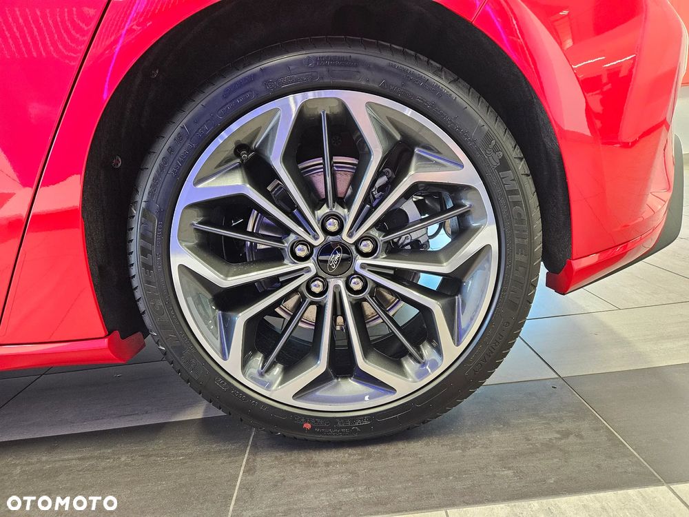 Ford Focus 1.0 EcoBoost mHEV ST-Line X - 13