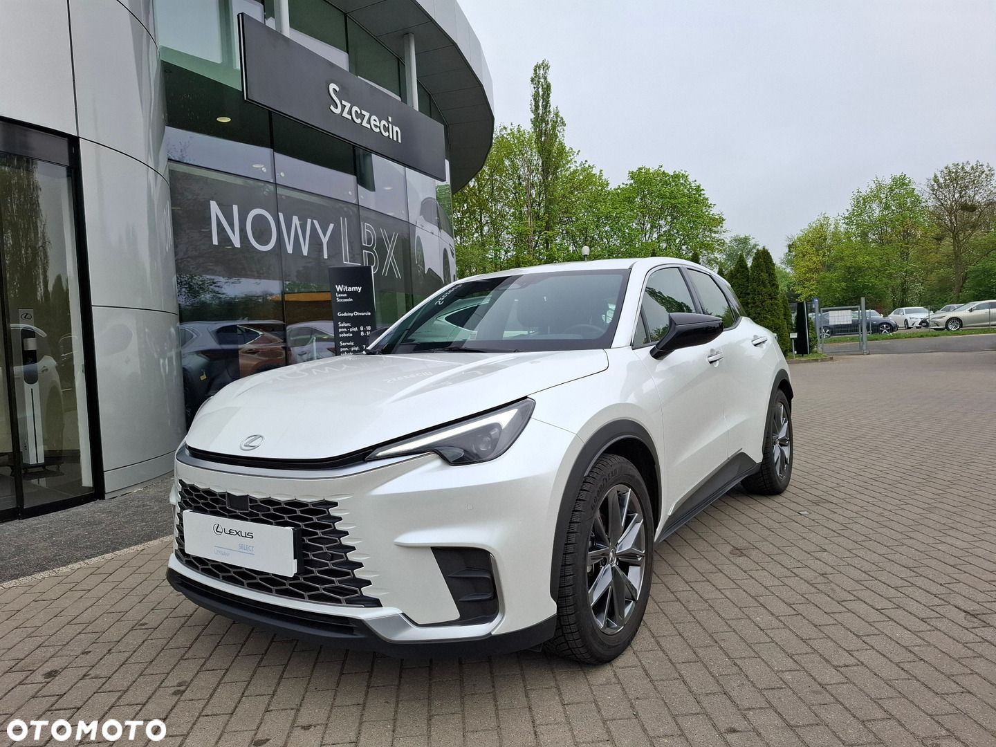 Lexus LBX 1.5 Hybrid Relax AWD - 1