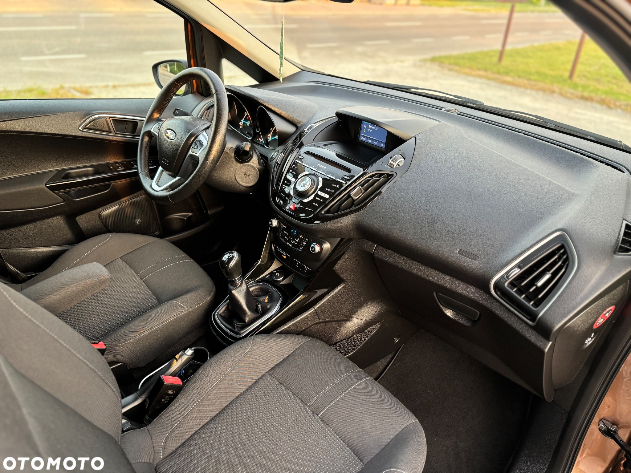Ford B-MAX - 11