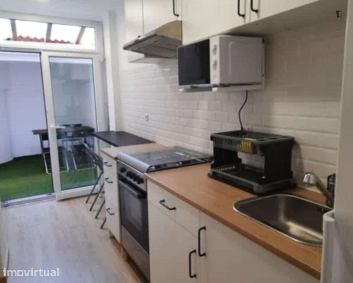 Quarto - localizado em Pontinha Lisbon - Grande imagem: 4/8