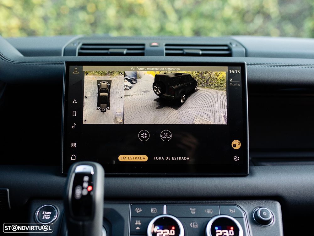 Land Rover Defender 2.0 P300e 110 AWD X-Dynamic SE - 44