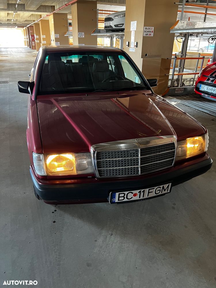 Mercedes-Benz 190 - 13