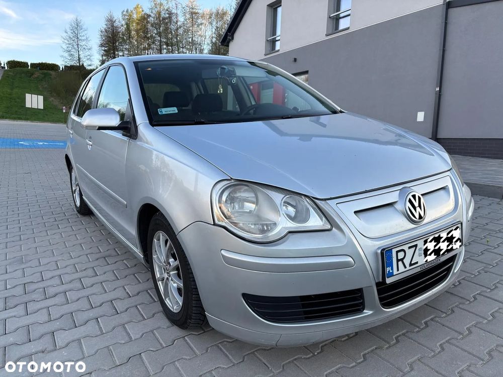 Volkswagen Polo 1.4 TDI DPF BlueMotion - 1