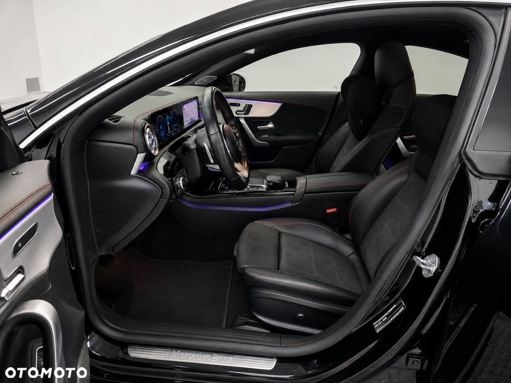 Mercedes-Benz CLA 250 4Matic 7G-DCT AMG Line - 9