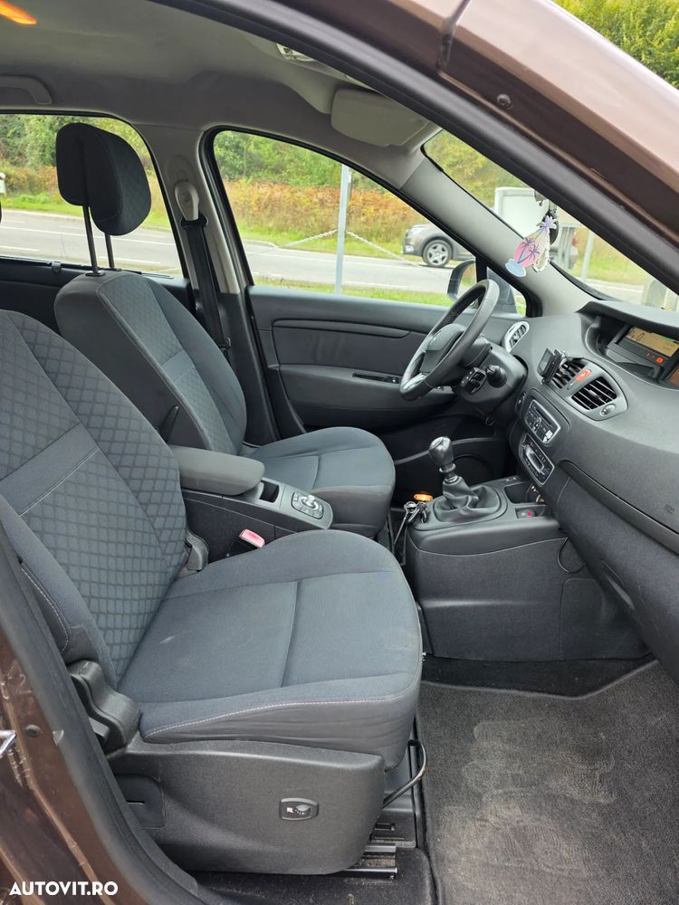 Renault Grand Scenic 1.9 dCi FAP Dynamique - 7