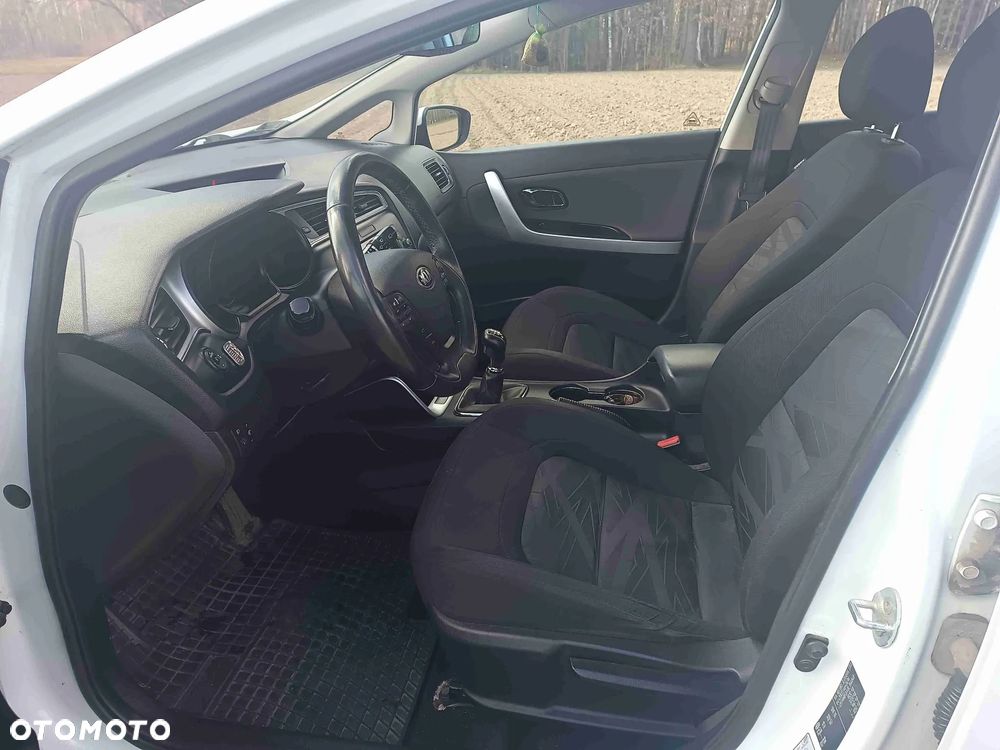 Kia Ceed 1.6 GDI L - 11