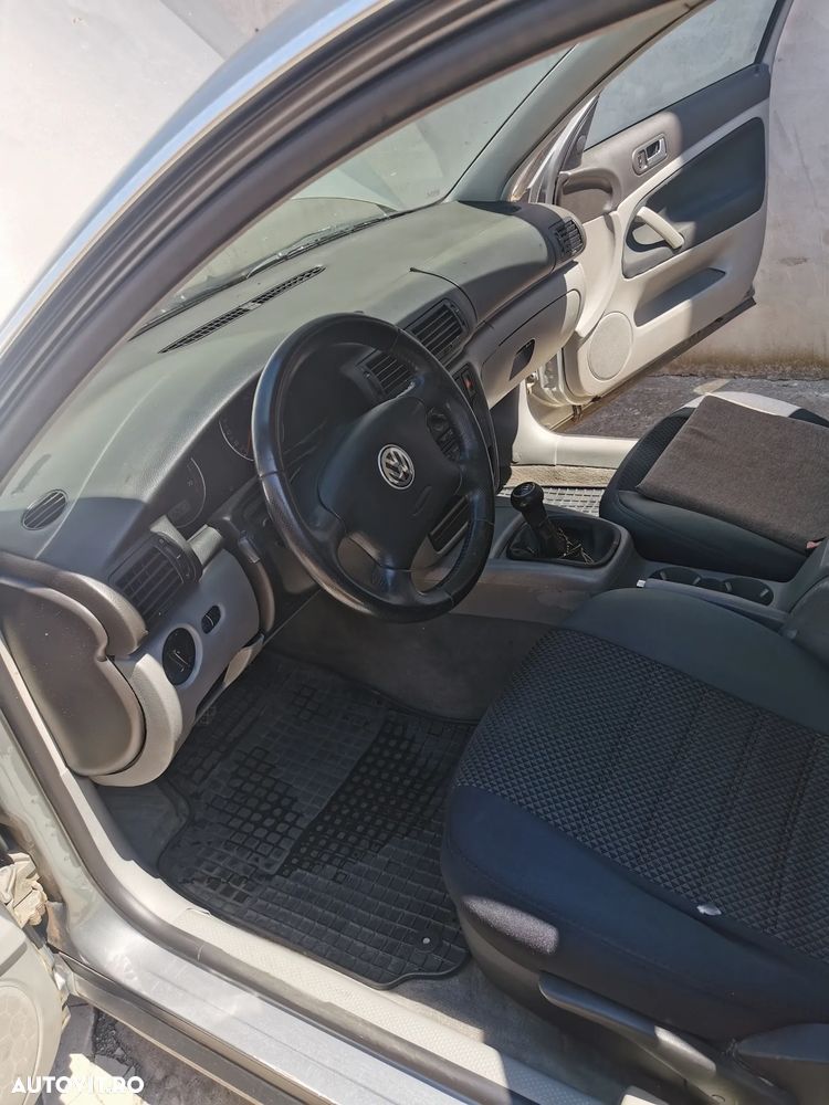 Volkswagen Passat - 14