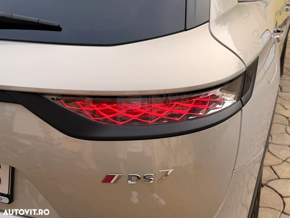 DS Automobiles DS 7 Crossback 1.6 PHeV FWD 225 EAT8 PERFORMANCE LINE + - 18