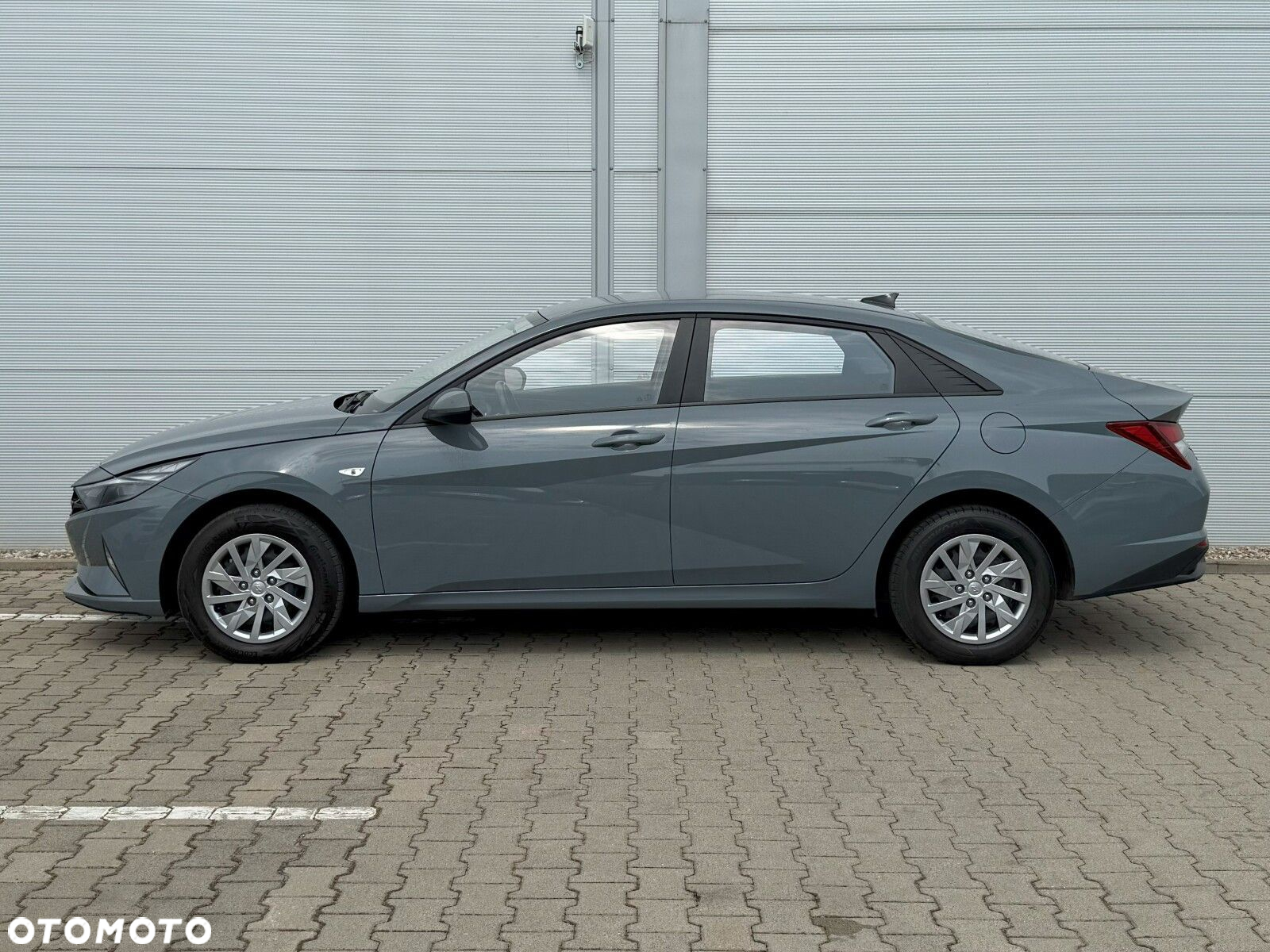 Hyundai Elantra 1.6 Modern CVT - 5