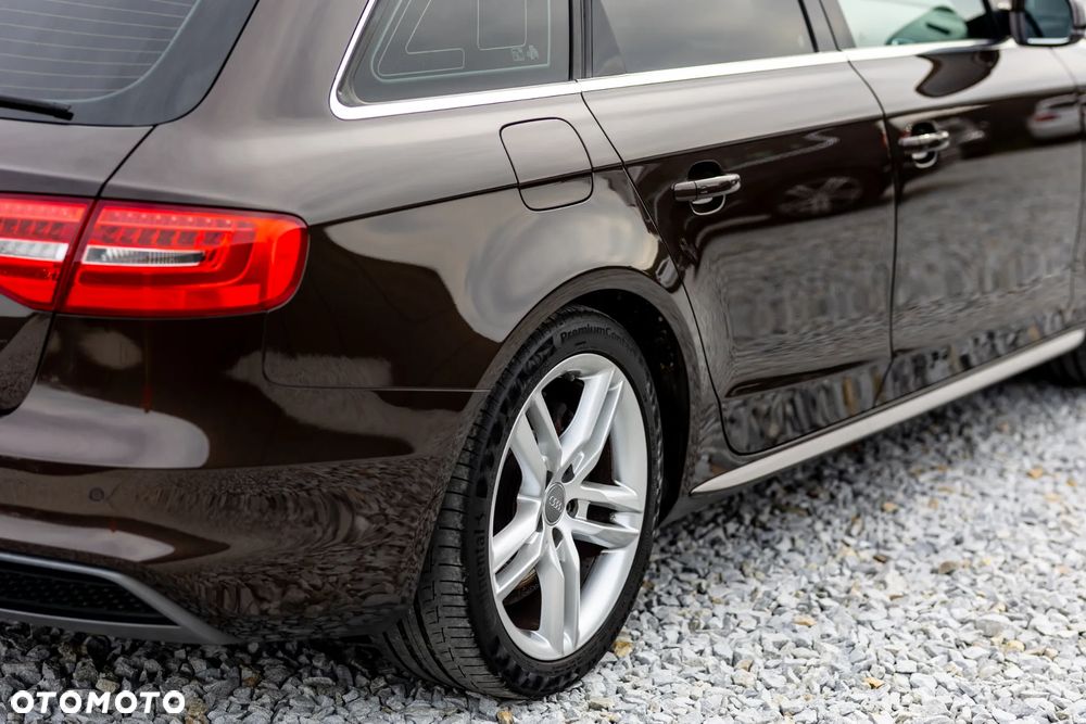 Audi A4 Avant 2.0 TDI DPF clean diesel quattro S line Sportpaket - 36