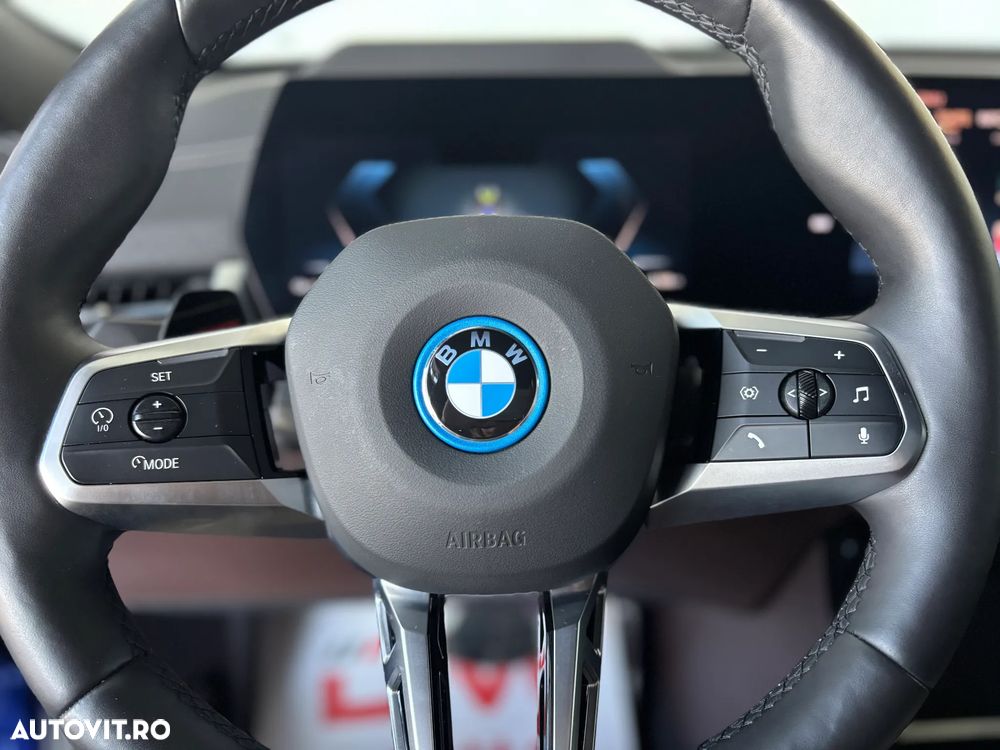 BMW iX2 - 14