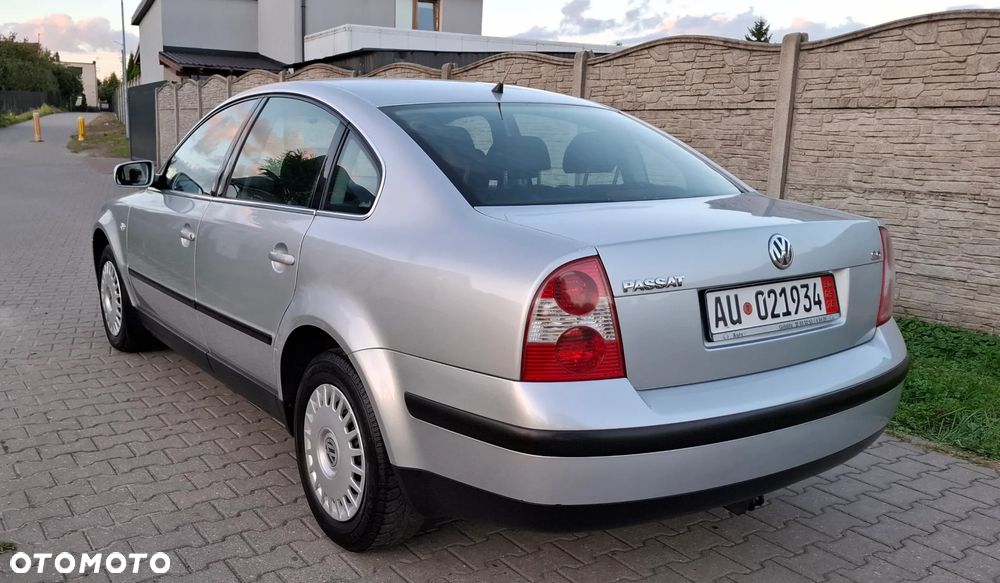 Volkswagen Passat - 9
