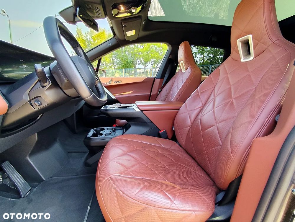BMW iX xDrive40 76.6kWh Essence - 7