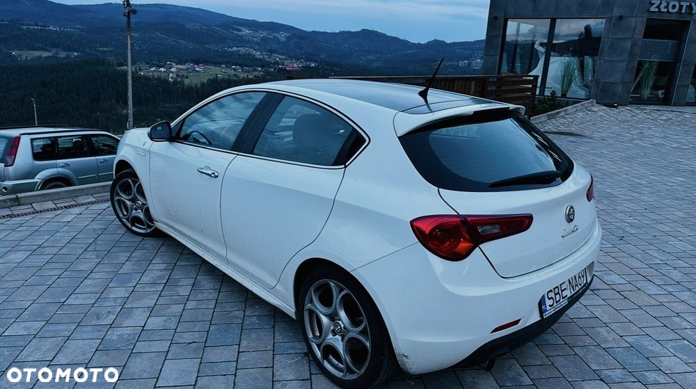 Alfa Romeo Giulietta 1.4 TB MultiAir Distinctive - 3