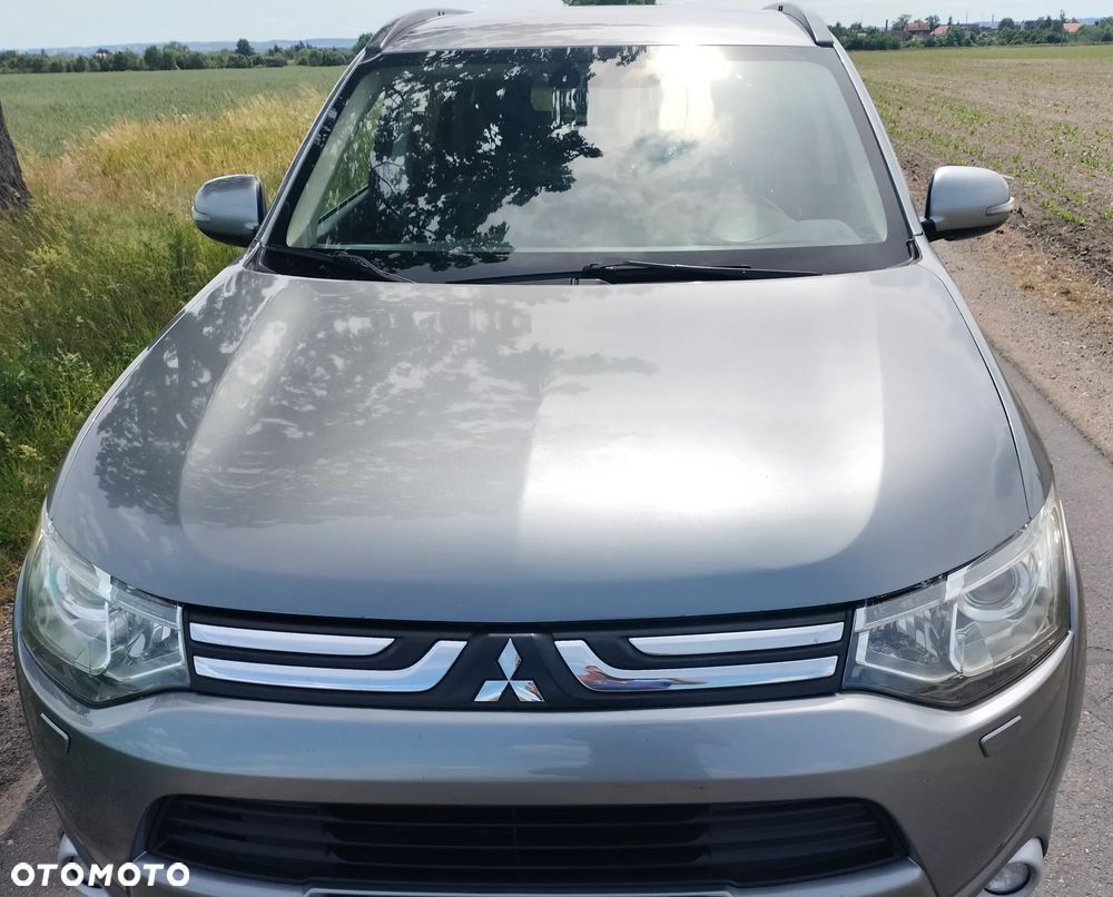 Mitsubishi Outlander 2.2 DI-D 4WD Instyle - 1
