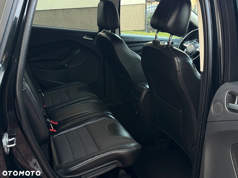 Ford Kuga 2.0 TDCi 4x2 Titanium - 12